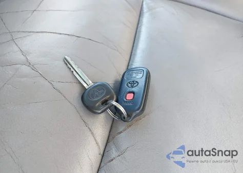 2003 Toyota Sequoia Sr5 V8 из США, поврежденный, VIN 5TDBT44A33S203301